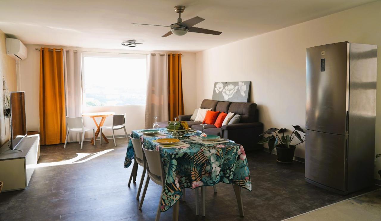 Papeete Appartement Entier A 10 Min De L'Aeroport Luaran gambar